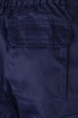 Pantalón forrado multibolsillos