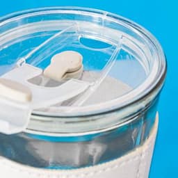 VASO 450 ML CON PAJITA DE CRISTAL "DELICATESSEN"