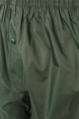 Traje de lluvia dos piezas con capucha oculta