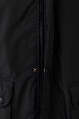 Parka acolchada impermeable multibolsillos