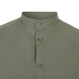 Camisa cuello tirilla stretch manga corta hombre